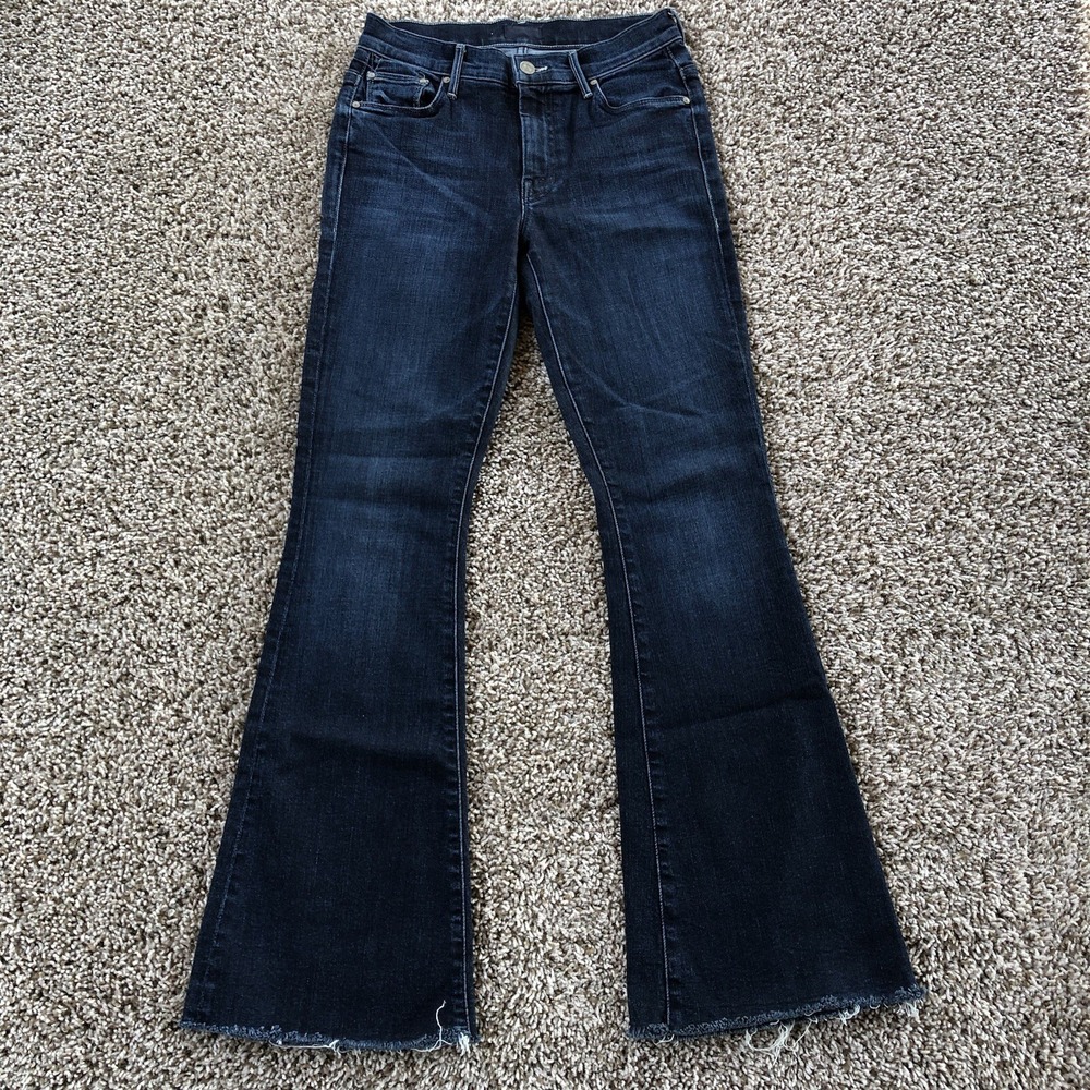 Mother The Weekender Fray Jeans Size 26 Disco Dolls Wash Denim Raw Hems Flare
